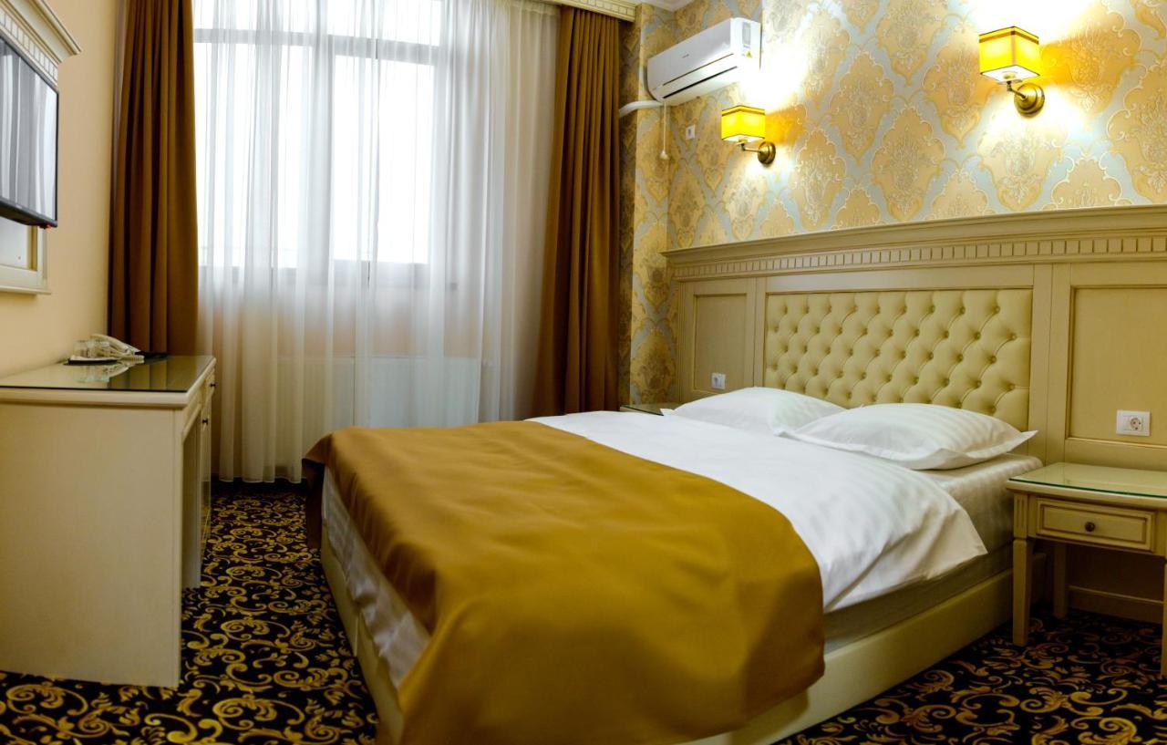 Little Orient Hotel Brăila Exterior photo